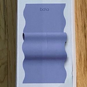 Bala wavy lilac mat- new in box